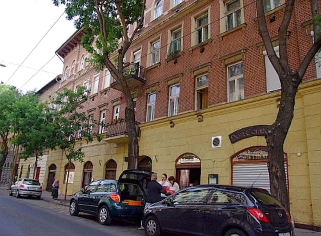 Attila Apartman Apartamento Budapeste